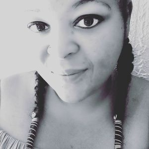 Meet your Posher, Lashunda